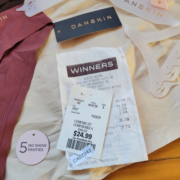 5 Danskin no-show panties in S - Picture 2 of 3